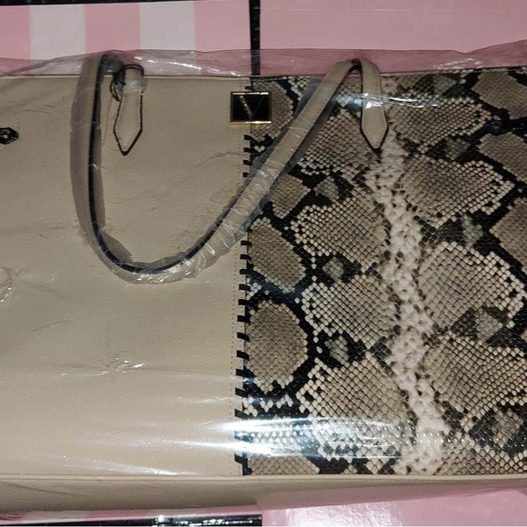 Victoria secret Large Tote NWT - Picture 5 of 7